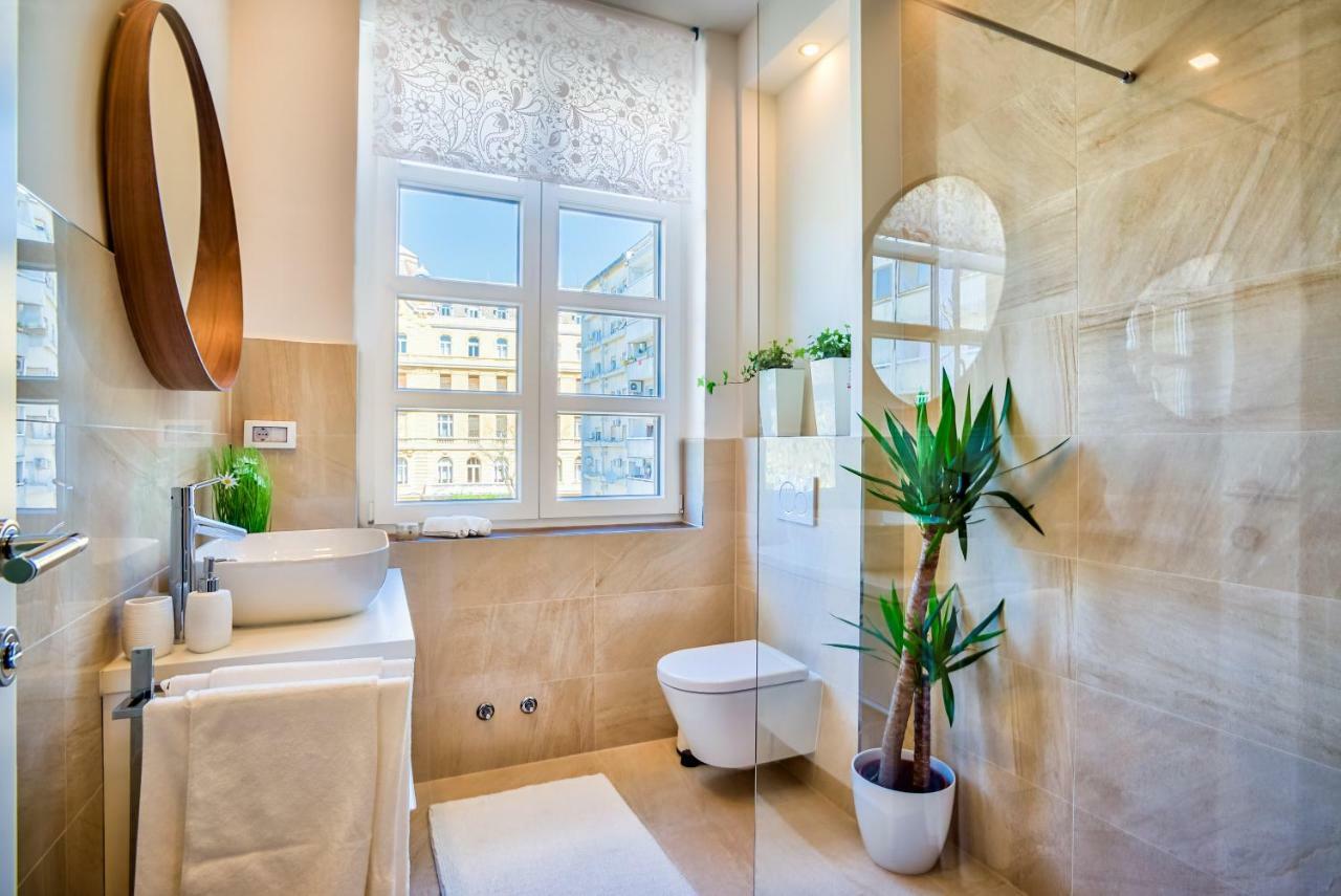 Parkside Studio Apartments With Free Parking Pula Bagian luar foto